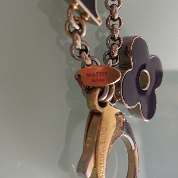Louis Vuitton original keychain - Picture 6 of 6